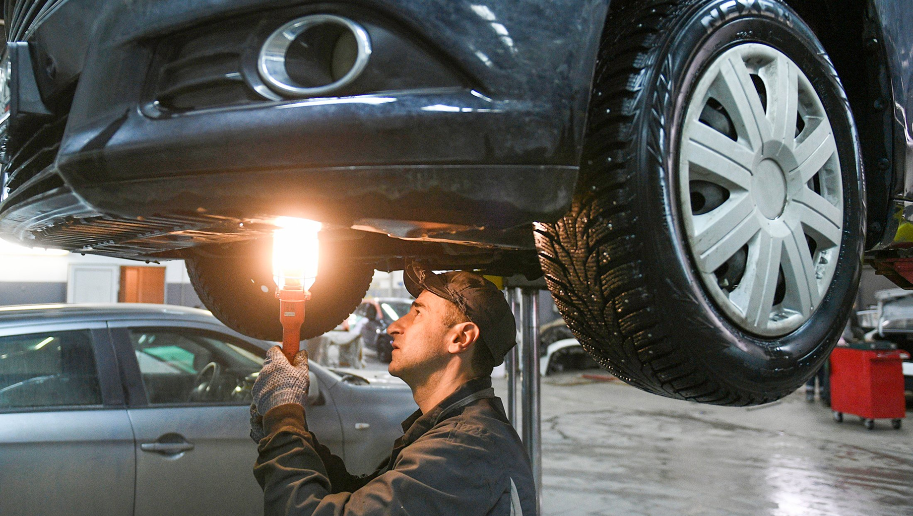 Как обслуживать китайский автомобиль в России: советы и рекомендации